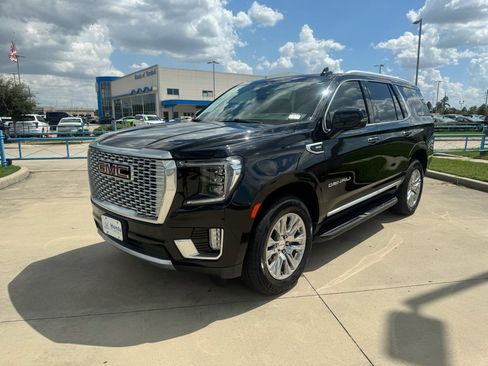 Used 2022 GMC Yukon Denali w/ Max Trailering Package AWD/4WD image 3