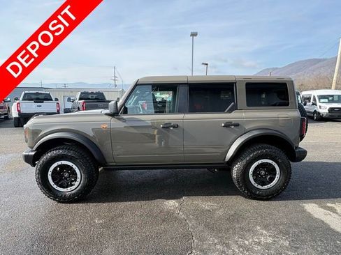 New 2026 Ford Bronco Badlands image 12