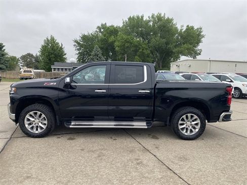 Used 2021 Chevrolet Silverado 1500 LTZ AWD/4WD image 4