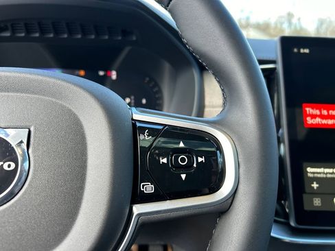 New 2026 Volvo XC90 B6 Core w/ Protection Package image 14