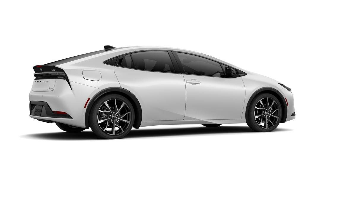New 2026 Toyota Prius Plug-In Hybrid FWD image 31
