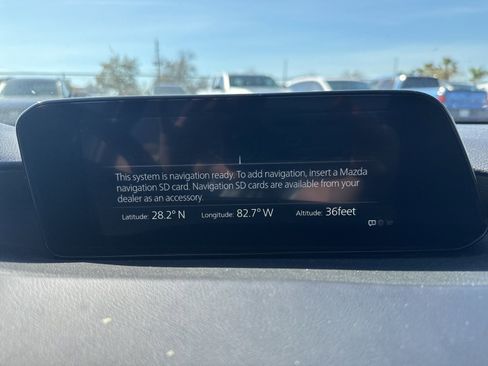 Used 2025 MAZDA MAZDA3 s image 12