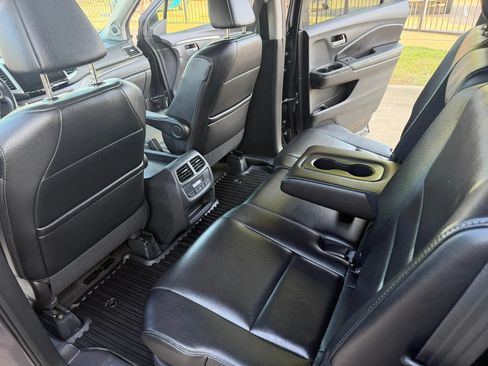 Used 2017 Honda Pilot EX-L image 9
