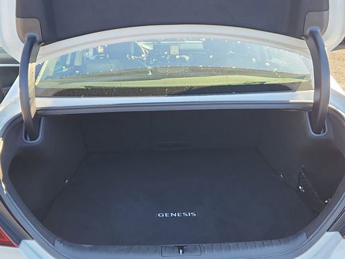 Used 2022 Genesis G70 3.3T AWD/4WD image 29