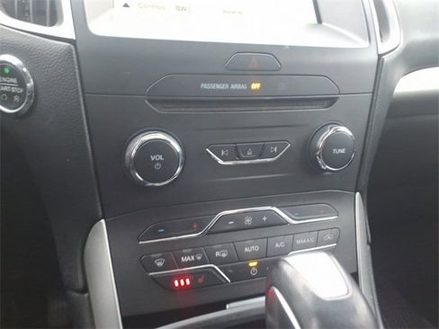 Used 2017 Ford Edge SEL w/ Canadian Touring Package image 18