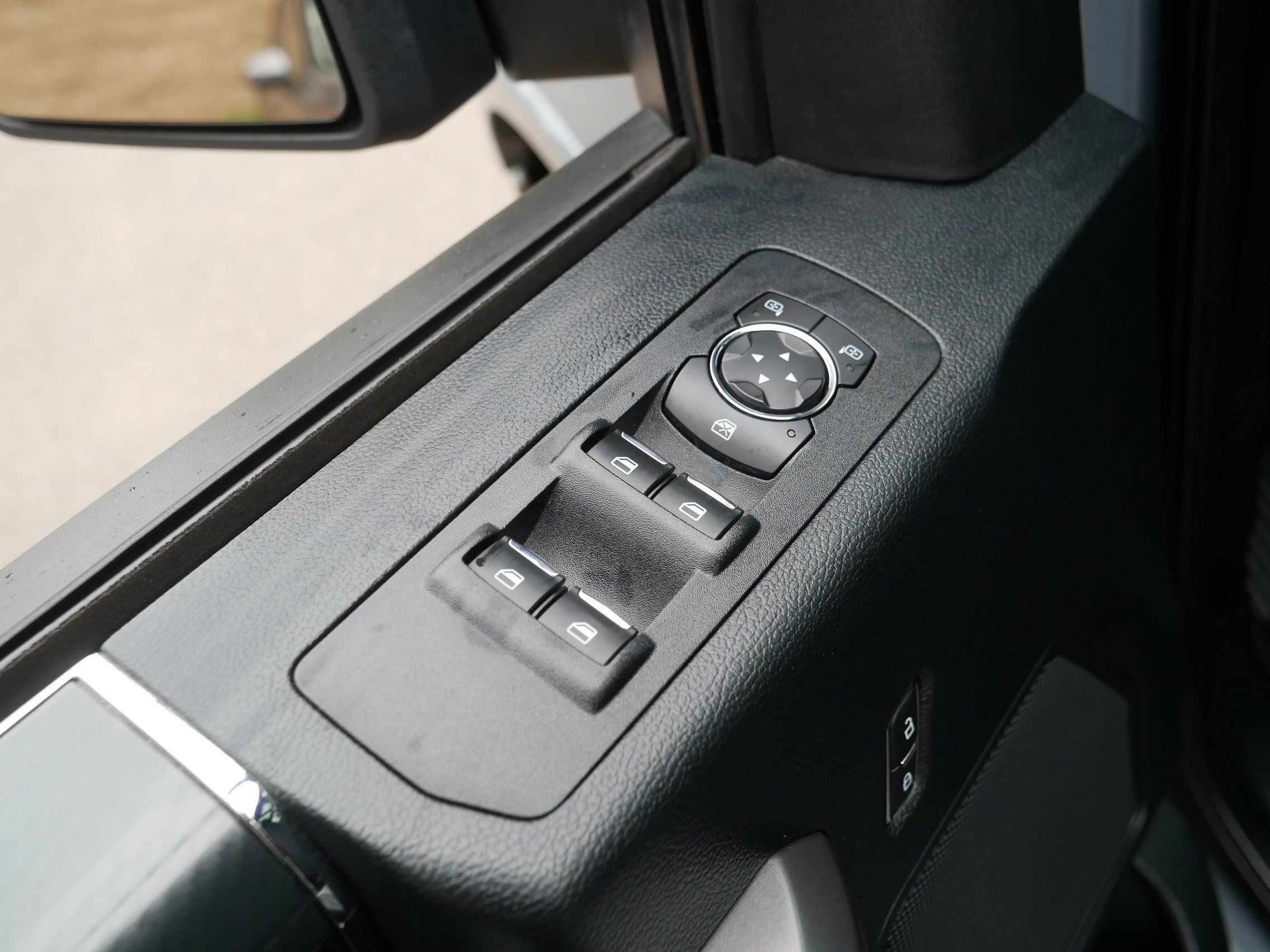 Used 2020 Ford F150 XLT w/ Equipment Group 302A Luxury AWD/4WD image 19