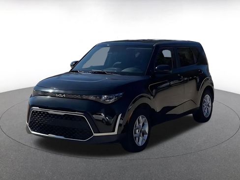 Used 2025 Kia Soul LX w/ LX Technology Package image 7