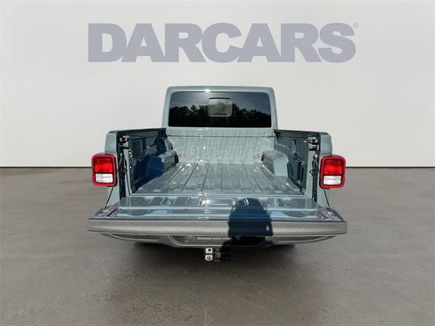 New 2025 Jeep Gladiator Sport image 25