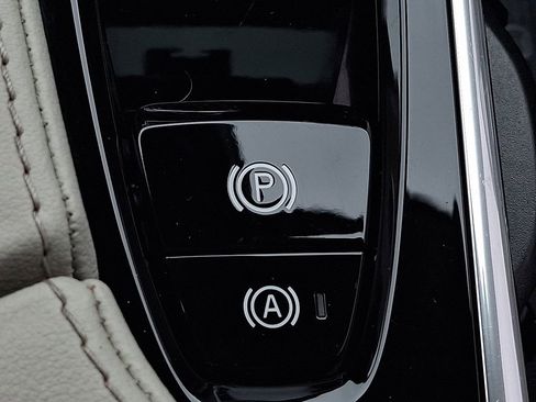 Used 2023 Volvo XC90 B6 Ultimate w/ Protection Package Premier image 25