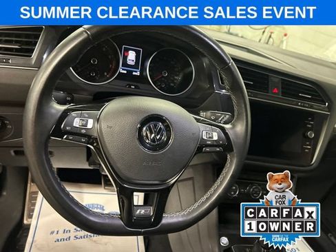 Used 2021 Volkswagen Tiguan SE R-Line AWD/4WD image 17