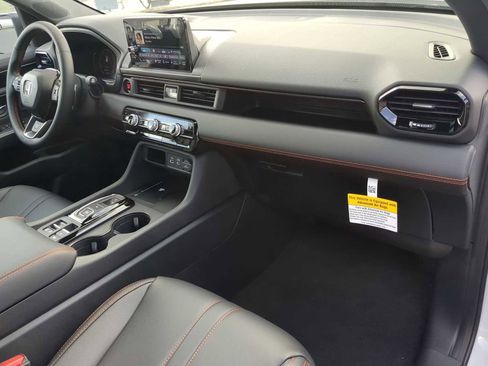 New 2025 Honda Pilot TrailSport image 31