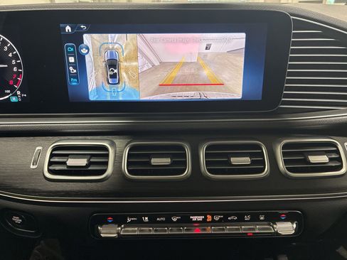 Used 2025 Mercedes-Benz GLE 450e 4MATIC image 23