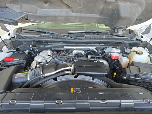 Used 2024 Chevrolet Silverado 2500 LTZ image 30