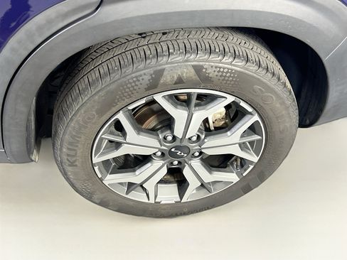 Used 2023 Kia Seltos EX AWD/4WD image 31