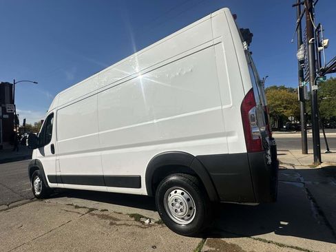 Used 2019 RAM ProMaster 2500 w/ Interior Convenience Group image 6