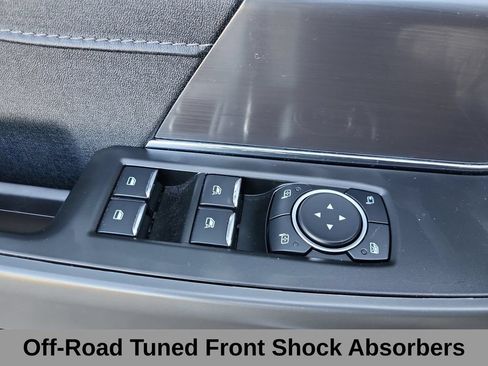 Used 2025 Ford F150 Lariat w/ Equipment Group 501A Mid AWD/4WD image 9