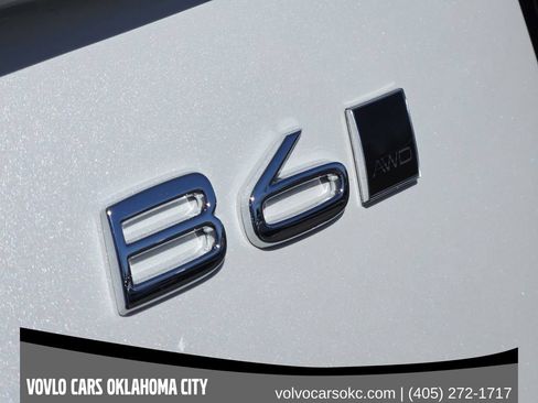 Used 2026 Volvo XC90 B6 Ultra w/ Protection Package Premier AWD/4WD image 10