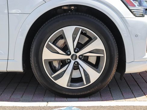 Certified 2024 Audi Q8 e-tron Premium Plus AWD/4WD image 9