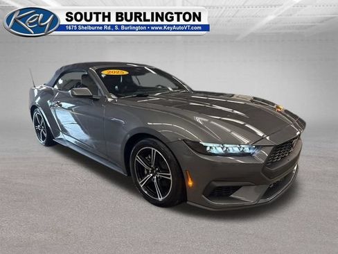 Used 2025 Ford Mustang Premium RWD image 8