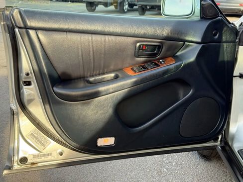 Used 2001 Lexus ES 330 image 13