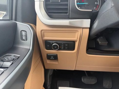 Used 2022 Ford F150 XLT AWD/4WD image 14