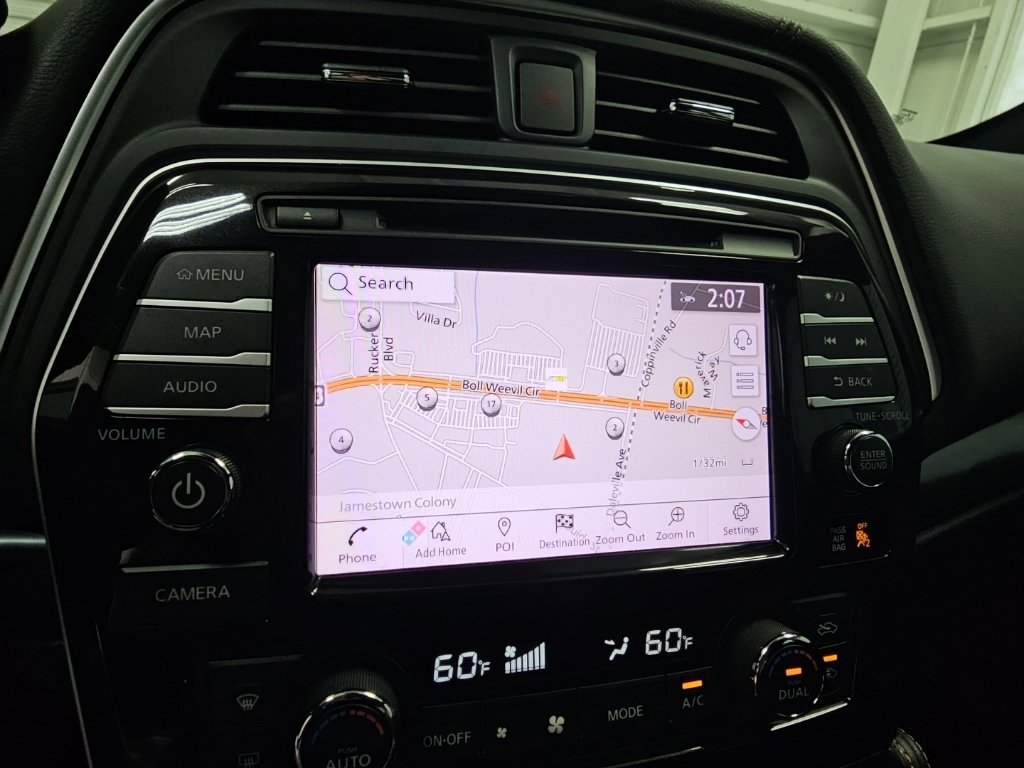 Used 2023 Nissan Maxima SR w/ Sport Mat Group FWD image 17
