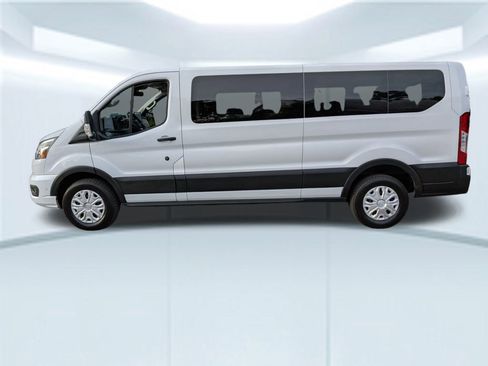 Used 2023 Ford Transit 350 XLT image 2
