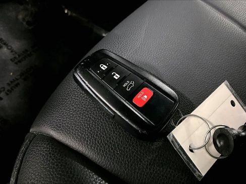 Used 2023 Toyota Highlander XSE AWD/4WD image 15