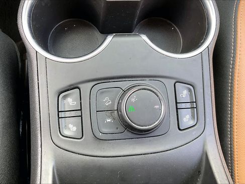 Used 2020 GMC Terrain SLT w/ Preferred Package FWD image 34