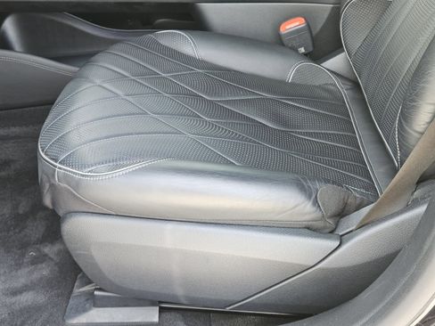 Used 2023 Mercedes-Benz EQS 580 4MATIC Sedan image 25