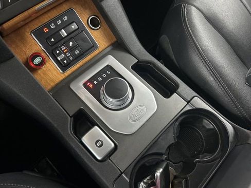 Used 2016 Land Rover LR4 AWD/4WD image 18