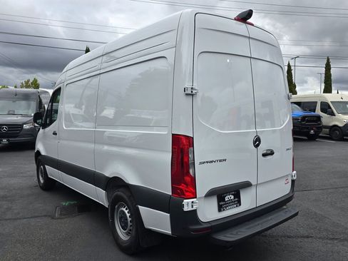 New 2025 Mercedes-Benz Sprinter 2500 image 4