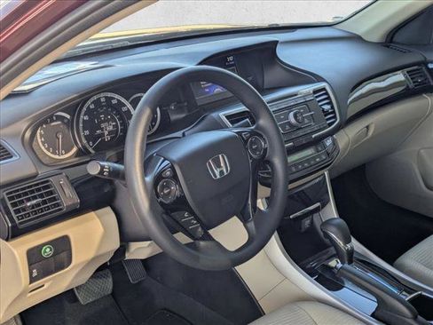 Used 2016 Honda Accord LX image 10