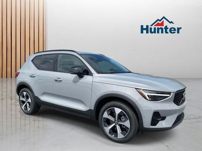 New 2026 Volvo XC40 B5 Plus w/ Protection Package Premier