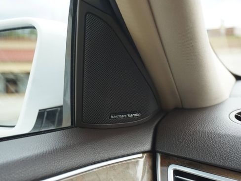 Used 2015 Mercedes-Benz E 350 Sedan image 38