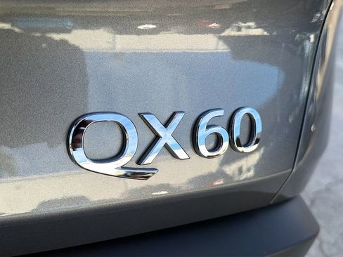 Used 2025 INFINITI QX60 Luxe image 9