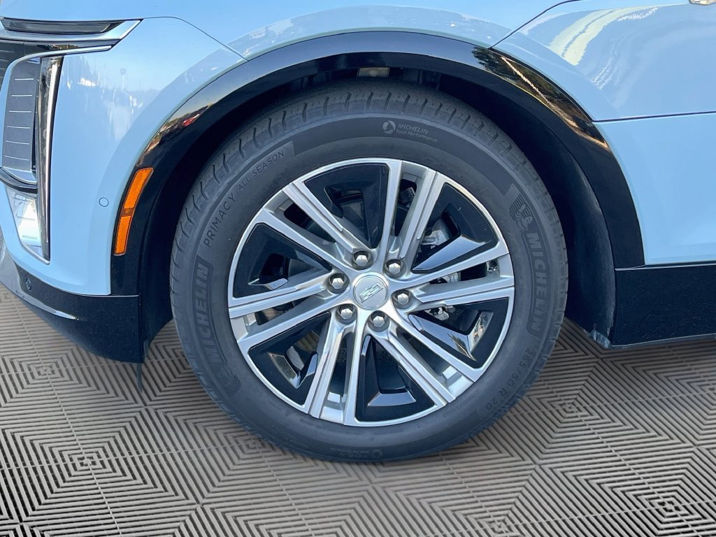 Certified 2024 Cadillac Lyriq Luxury w/ LPO, Floor Liner Package RWD image 11
