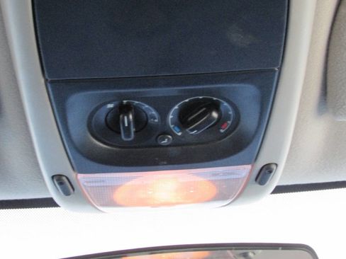 Used 2008 Ford Explorer XLT image 30