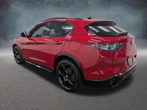 Used 2024 Alfa Romeo Stelvio Veloce AWD/4WD image 6