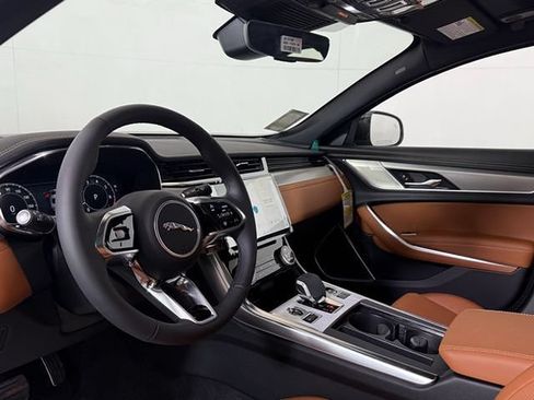 New 2024 Jaguar XF R-Dynamic SE AWD/4WD image 39