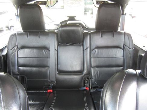 Used 2018 Jeep Wrangler Unlimited Sahara image 56