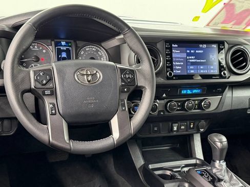 Used 2023 Toyota Tacoma TRD Sport AWD/4WD image 36