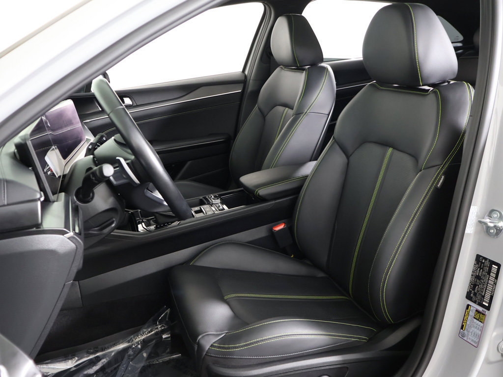 Used 2025 Kia K5 GT FWD image 32