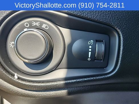 Used 2021 Jeep Renegade Sport AWD/4WD image 12