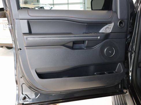 Used 2024 Ford Expedition Max Limited image 11
