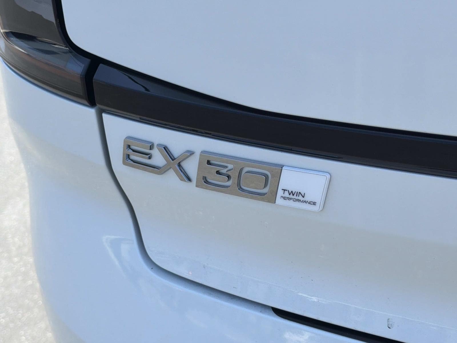 New 2026 Volvo EX30 Ultra w/ Protection Package Premier AWD/4WD image 22