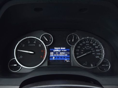 Used 2016 Toyota Tundra SR5 image 19