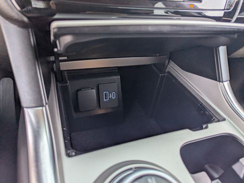 Used 2022 Ford Explorer Limited RWD image 27