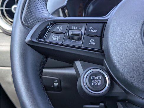 Used 2024 Alfa Romeo Tonale Veloce image 30