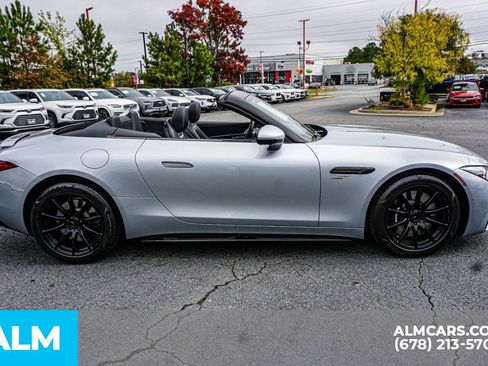 Used 2023 Mercedes-Benz SL 43 AMG w/ Driver Assistance Package image 11